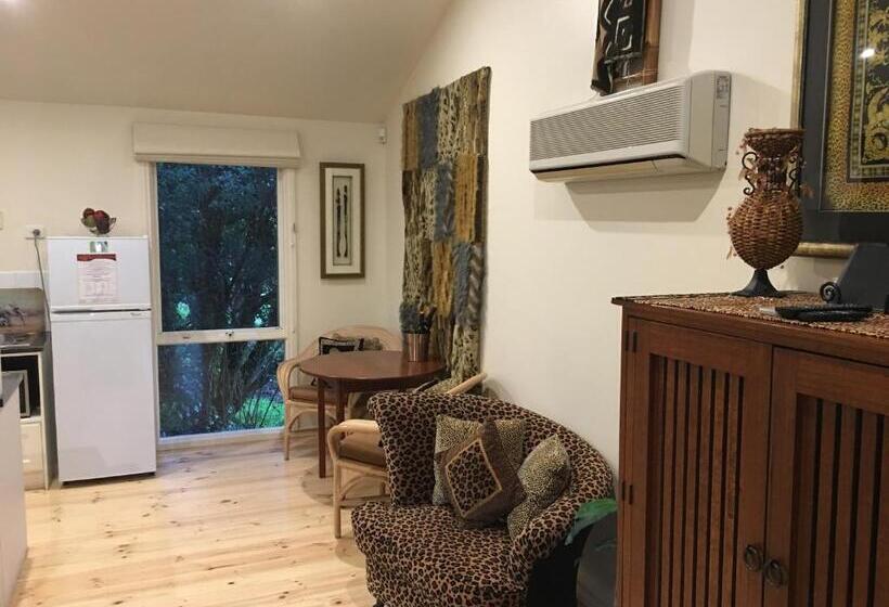 Weeroona Bed And Breakfast