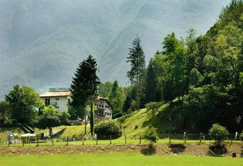 ホテル Albergo Il Castellino