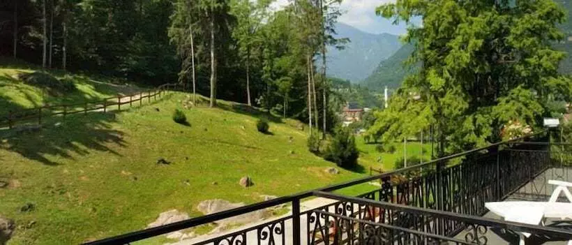 ホテル Albergo Il Castellino