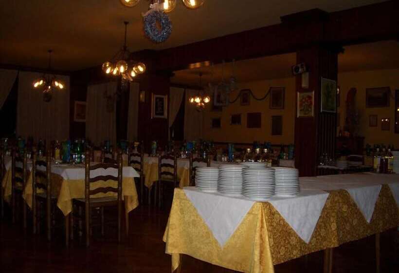 호텔 Albergo Il Castellino