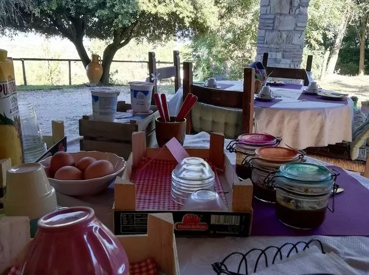 ホテル Casale La Pietra Gialla B&b
