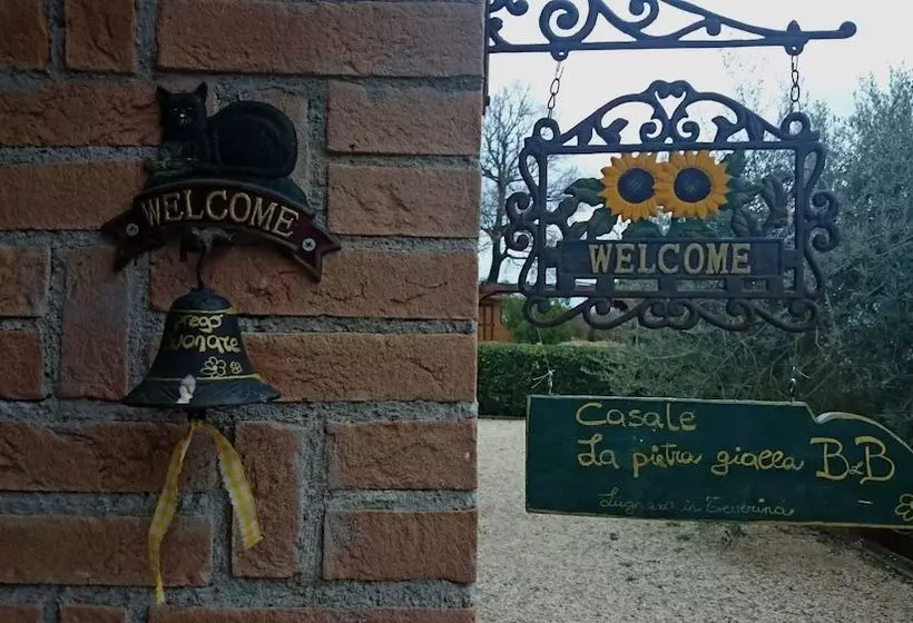 ホテル Casale La Pietra Gialla B&b
