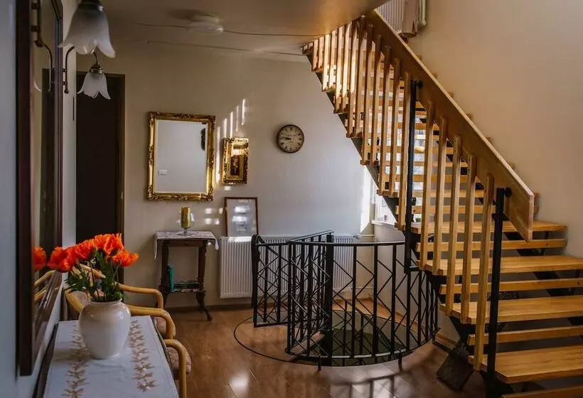 The Hvítá Inn By Ourhotels