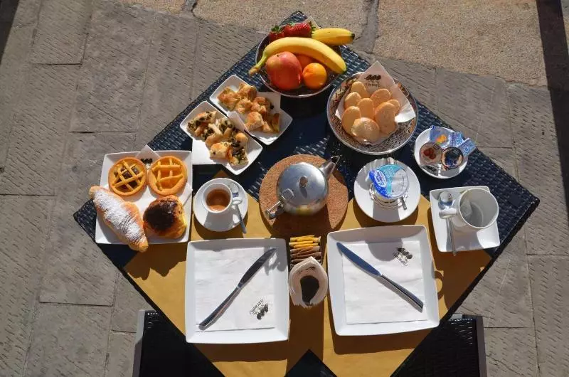 هتل I Tre Merli Locanda