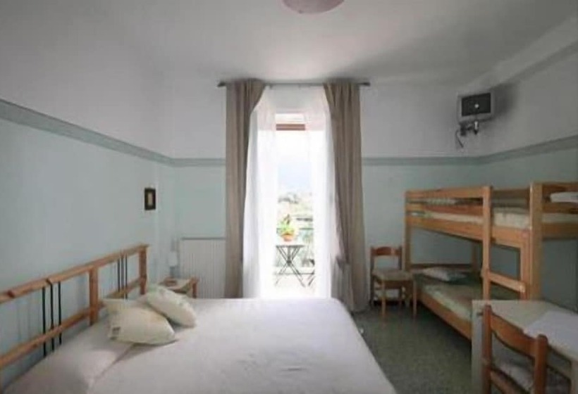 בית מלון כפרי La Perla Blu