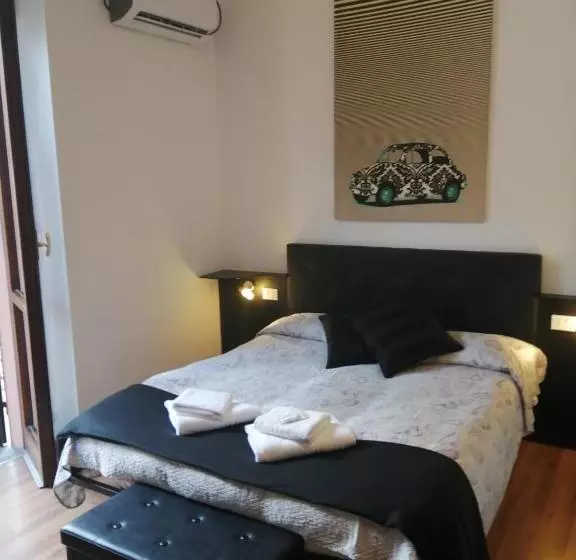 هتل Megaride Guest House
