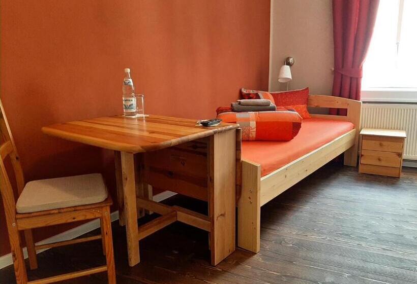 فندق Pension Havana Club