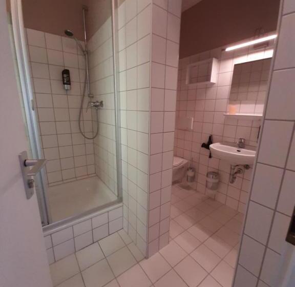 فندق Pension Havana Club