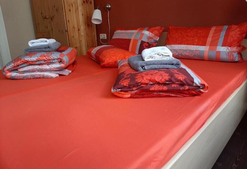 فندق Pension Havana Club