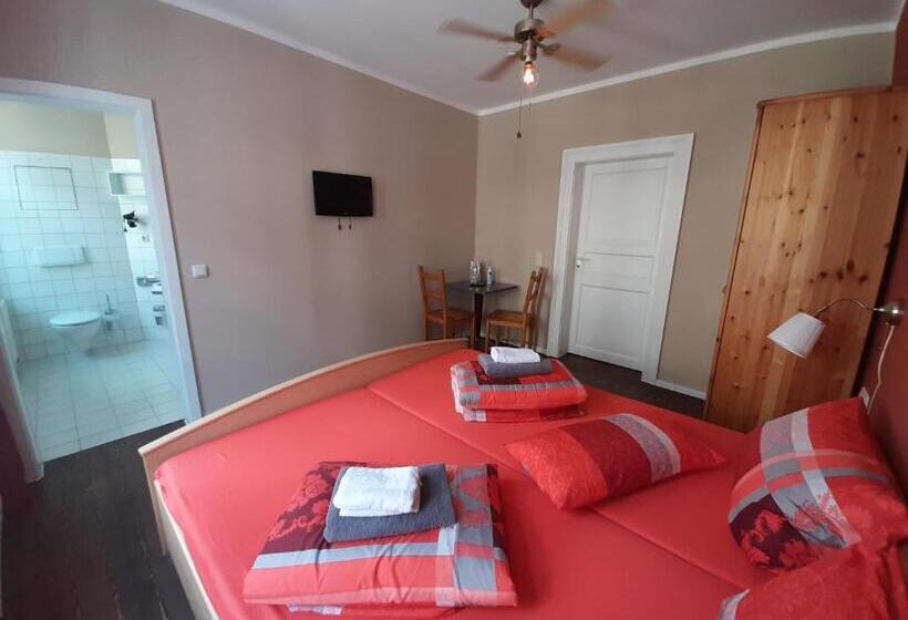 فندق Pension Havana Club