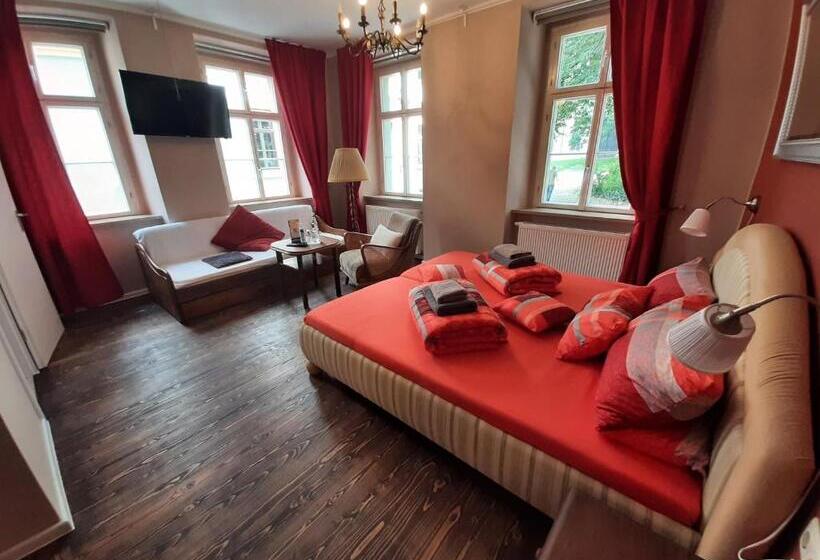 فندق Pension Havana Club