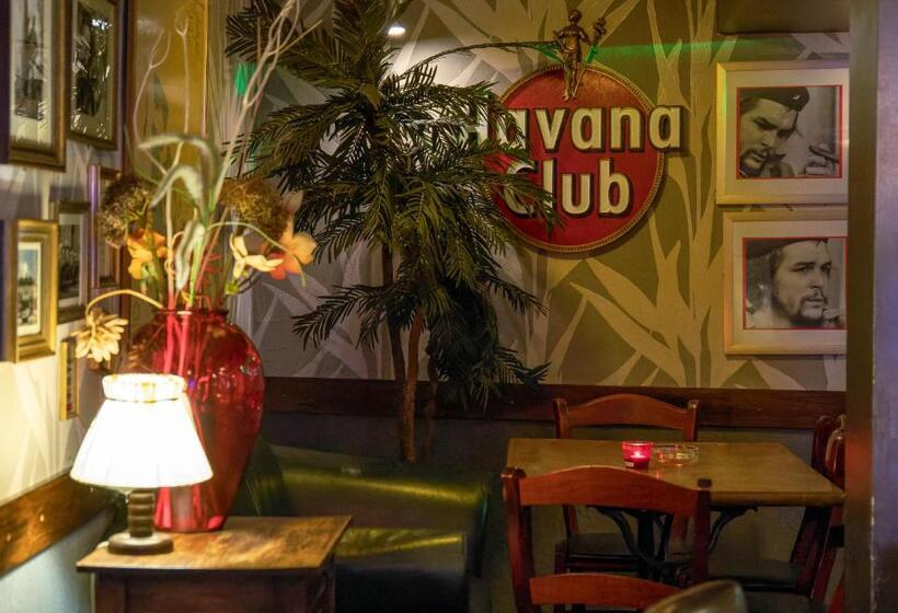 فندق Pension Havana Club