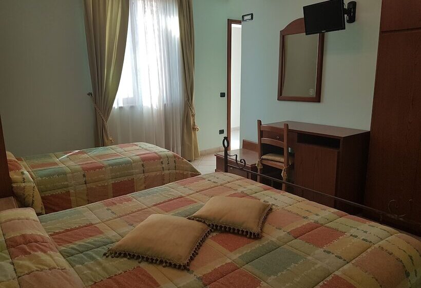 ホテル Ponte San Vittorino