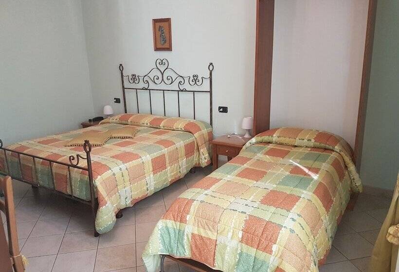 ホテル Ponte San Vittorino