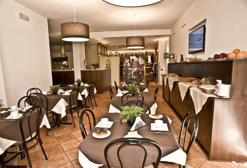 هتل Villa Santacroce
