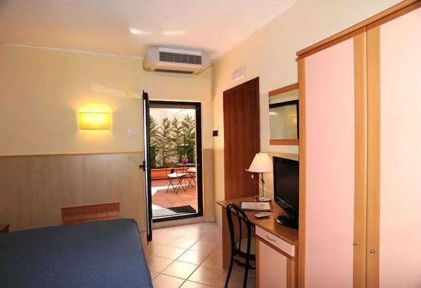 هتل Villa Santacroce