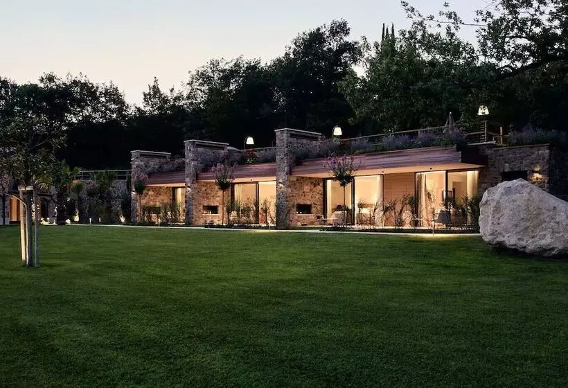 Relais Rossar Boutique Hotel Garda & Hills