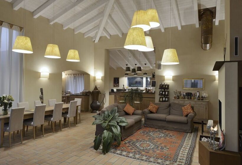 Relais Rossar Boutique Hotel Garda & Hills