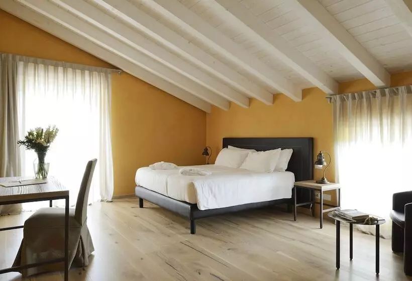 Relais Rossar Boutique Hotel Garda & Hills