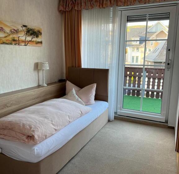 Sevda S Hotel Garni Weinforth