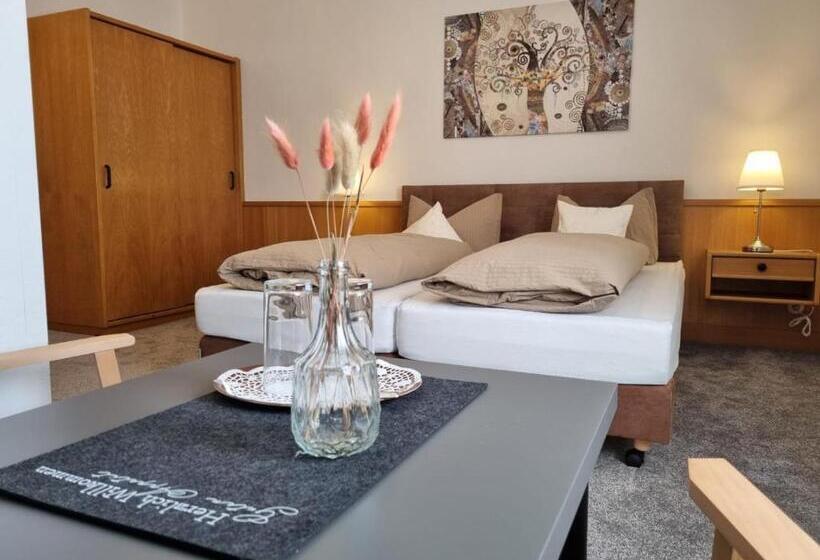 Sevda S Hotel Garni Weinforth