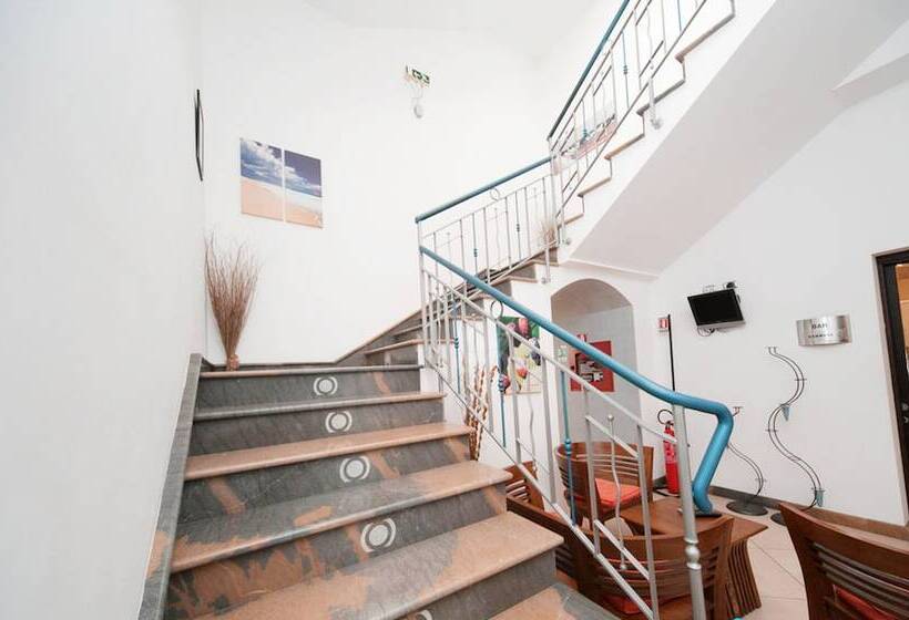 בית מלון כפרי Al Ritrovo Ristorante & Albergo