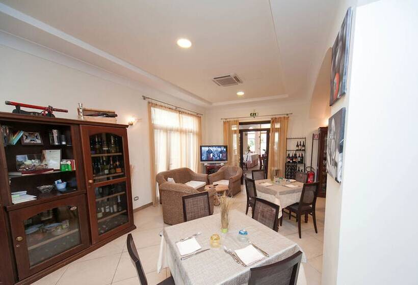 בית מלון כפרי Al Ritrovo Ristorante & Albergo