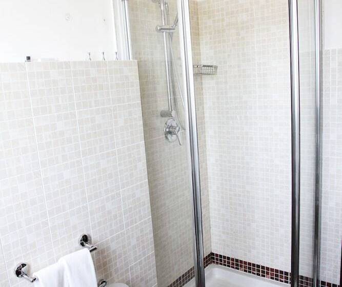 בית מלון כפרי Al Ritrovo Ristorante & Albergo