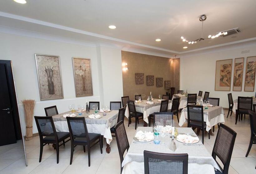 בית מלון כפרי Al Ritrovo Ristorante & Albergo