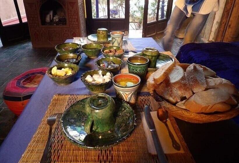 فندق Bassatine Skoura