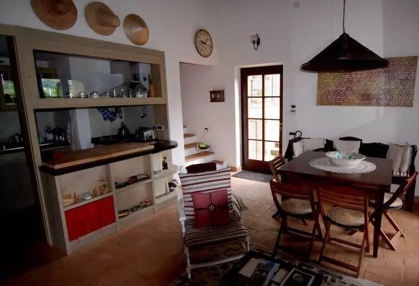 هتل B&b Casaselita