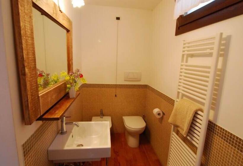 هتل B&b Casaselita