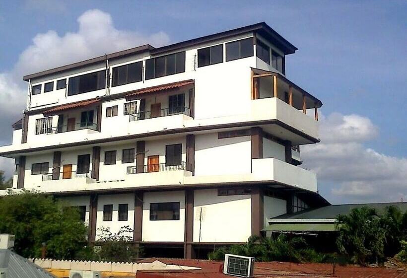 هتل Central Park Managua