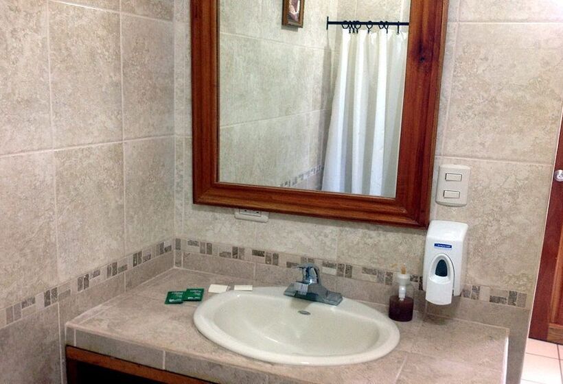 هتل Central Park Managua