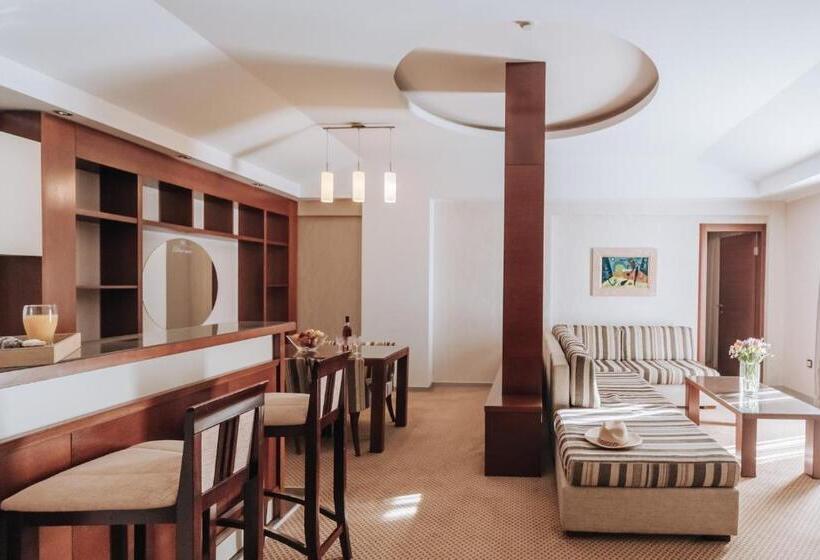 هتل Apartments Del Mar