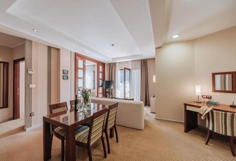 هتل Apartments Del Mar