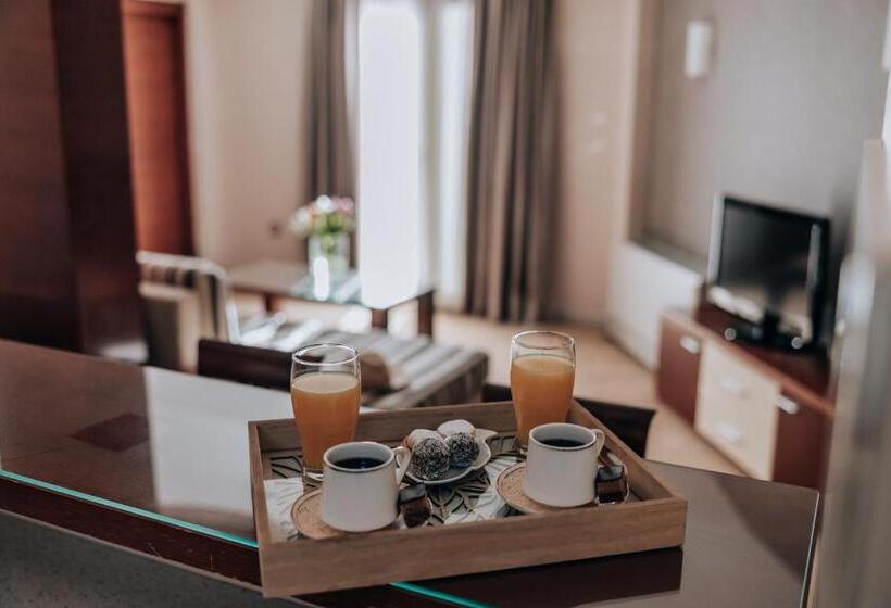 هتل Apartments Del Mar