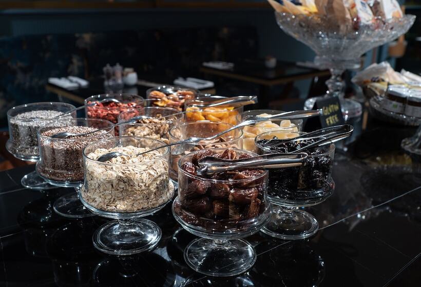 The Glam Boutique Hotel & Apt