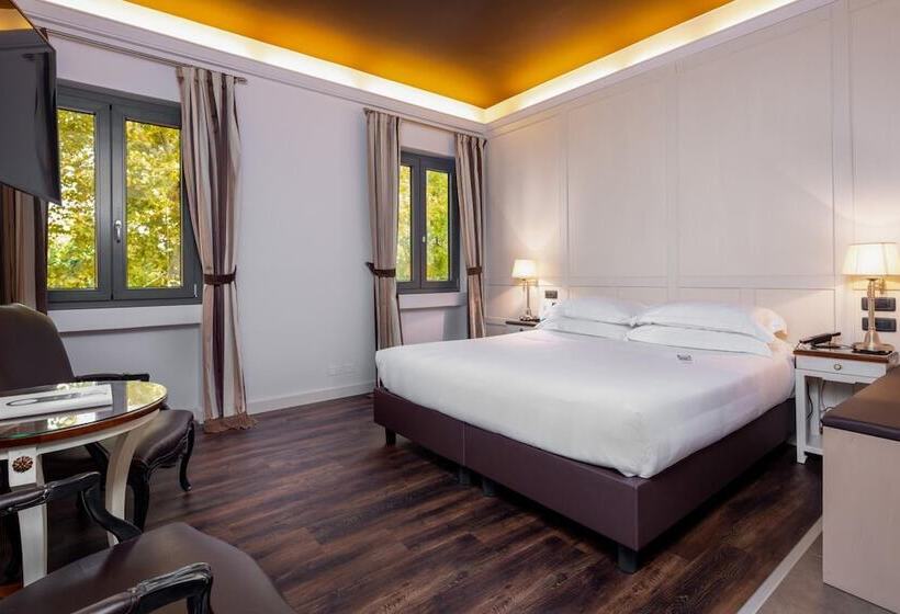 The Glam Boutique Hotel & Apt