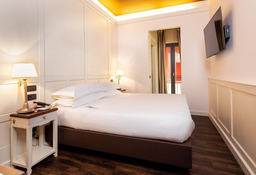 The Glam Boutique Hotel & Apt