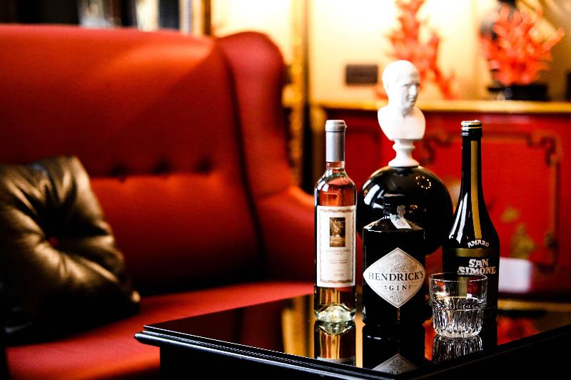 The Glam Boutique Hotel & Apt