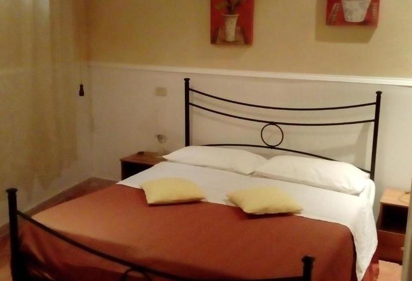 酒店 Graziella Rooms And Apartments