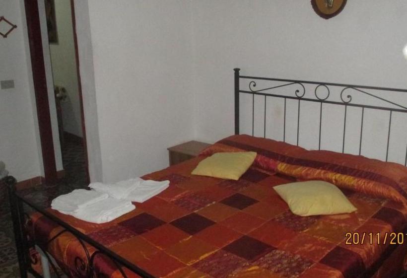 酒店 Graziella Rooms And Apartments