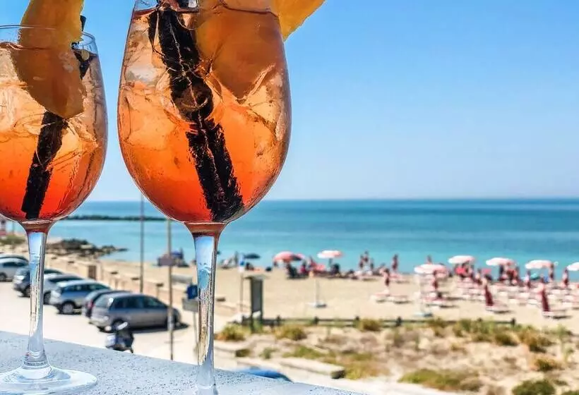 هتل I Colori Del Mare