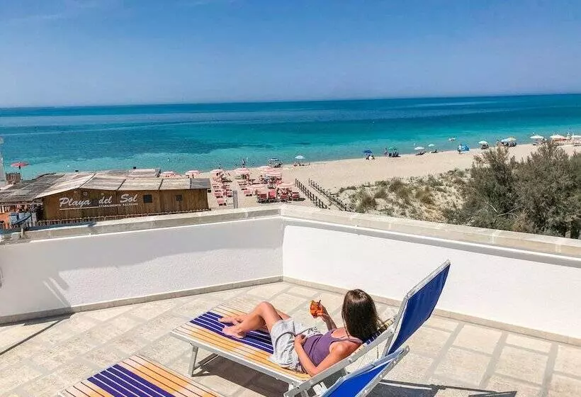 هتل I Colori Del Mare