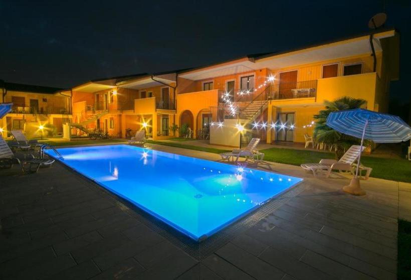 בית מלון כפרי Meridiana Residence