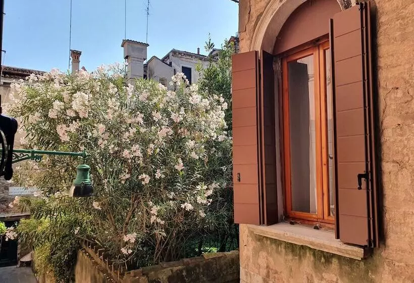 هتل Residenza Degli Angeli