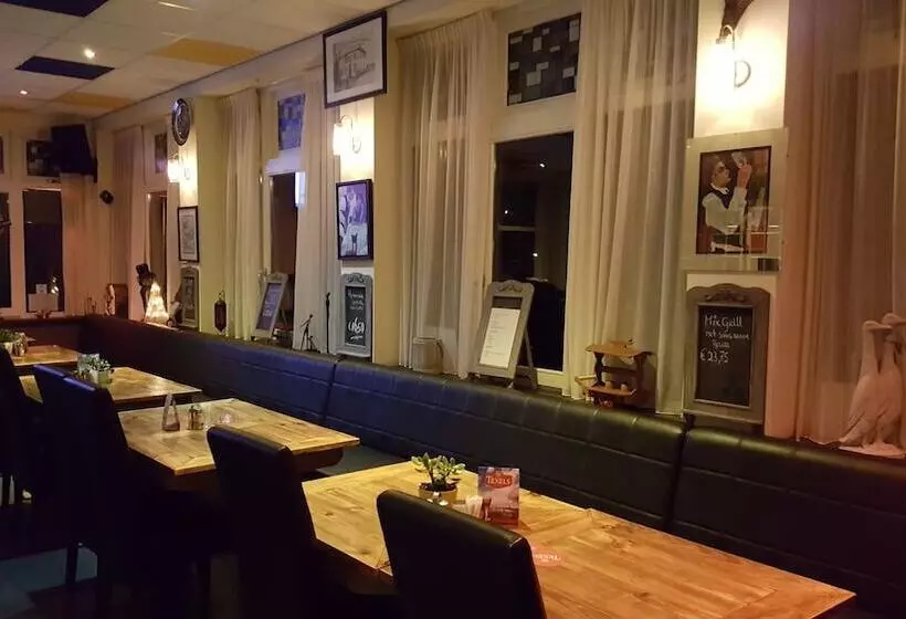 ホテル Restaurant Lakeside