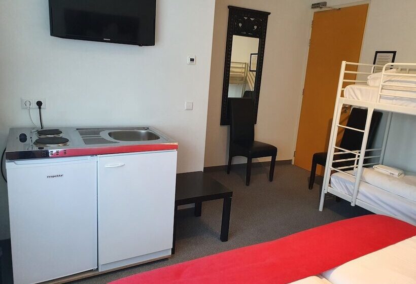 Отель Restaurant Lakeside