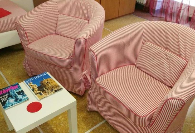 Fotos del hotel Trionfal Apartment:  15